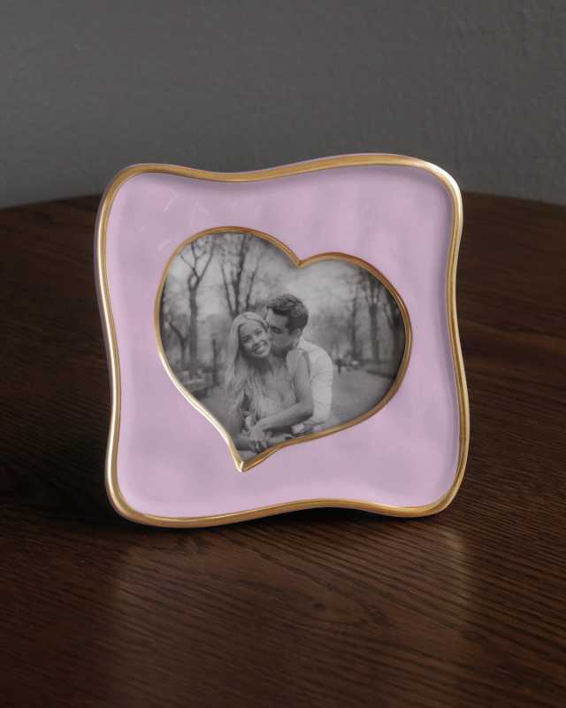 Encanto Curved Heart Picture Frame, 5" x 5"